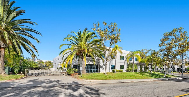 Plus de détails pour 955 S Andreasen Dr, Escondido, CA - Industriel à louer