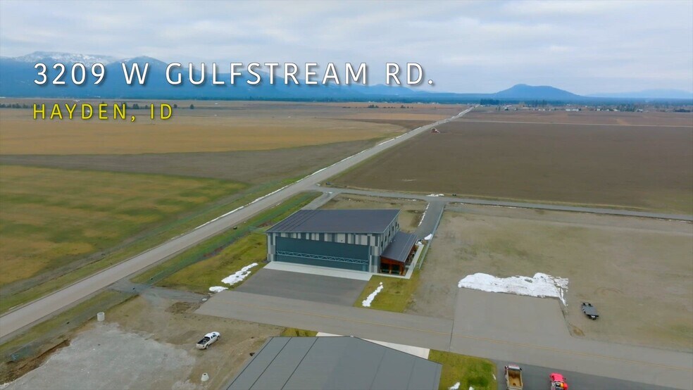 3209 Gulfstream Rd, Hayden, ID à vendre - Vidéo sur l’inscription commerciale - Image 2 de 29