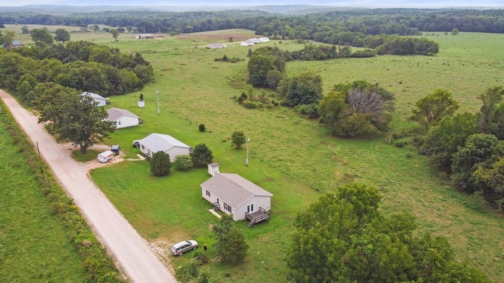 2646 County Road 382, Dora, MO à vendre - Photo du bâtiment - Image 3 de 28
