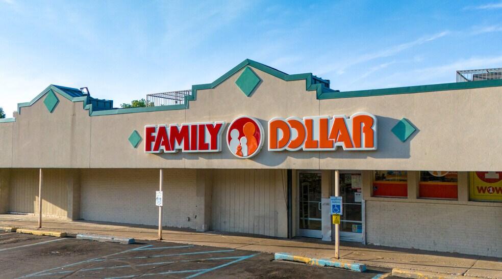 3434 Flushing St, Flint, MI à louer - Photo du bâtiment - Image 3 de 8