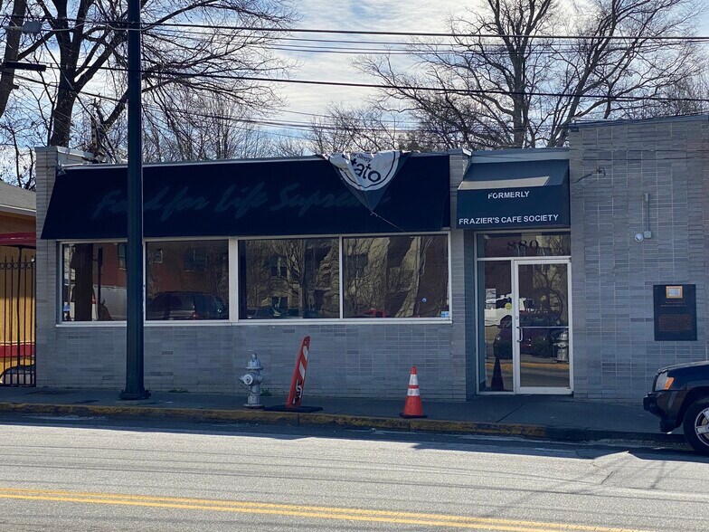 880 Martin Luther King Jr Dr SW, Atlanta, GA à louer - Photo du bâtiment - Image 2 de 3