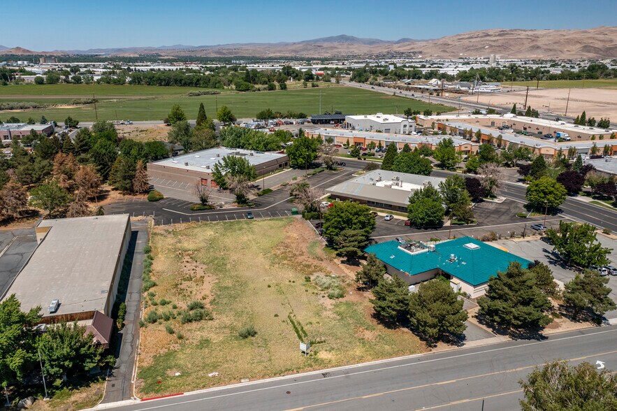 5465 Equity Ave, Reno, NV à vendre - Aérien - Image 3 de 5