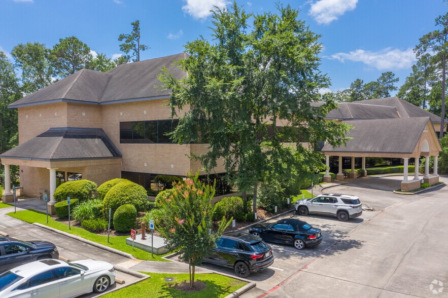 4840 W Panther Creek Dr, The Woodlands, TX à louer - Photo du bâtiment - Image 2 de 32