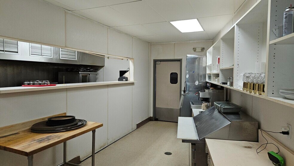 1650 W Bakerview Rd, Bellingham, WA à louer - Photo du bâtiment - Image 2 de 10