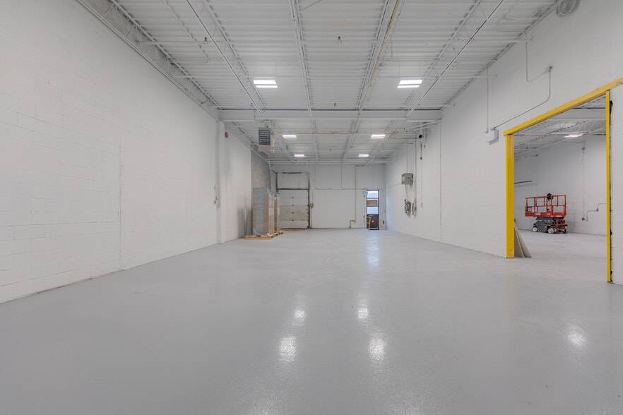 50-70 Novopharm Ct, Toronto, ON for sale - Matterport 3D Scan - Image 3 of 24
