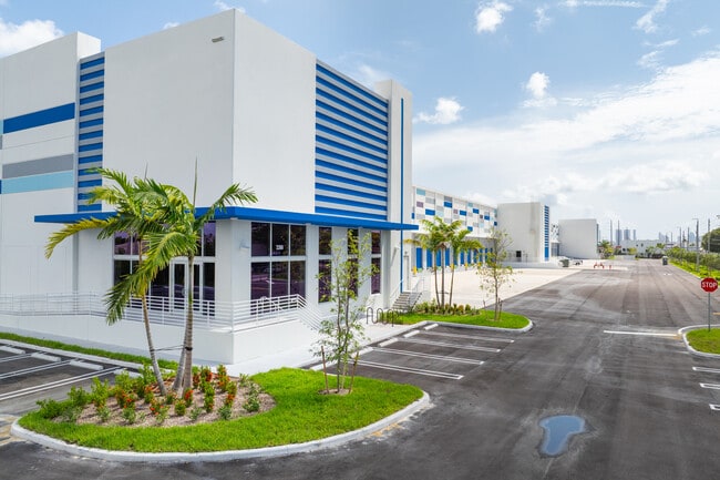 More details for 2260 NW 27th Ave, Miami, FL - Industrial for Lease