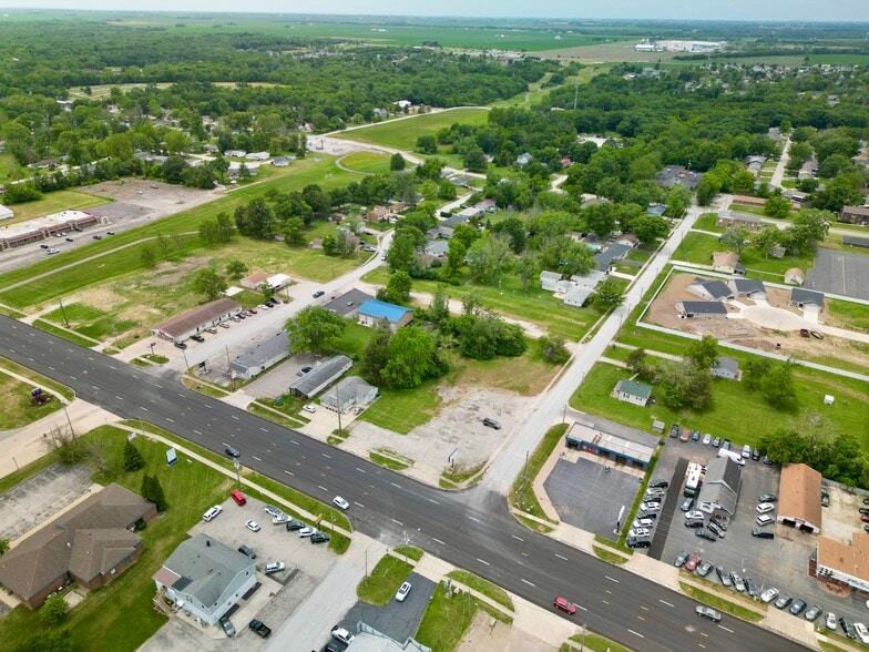 1225 State 121 hwy, Mount Zion, IL for sale - Building Photo - Image 3 of 8