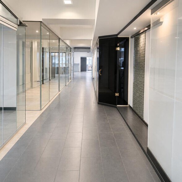 14 Rue Louis Braille, Paris à louer - Photo du bâtiment - Image 2 de 6