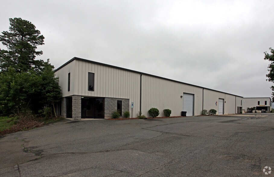 4366 Burnwood Trl, Denver, NC for sale - Building Photo - Image 3 of 7