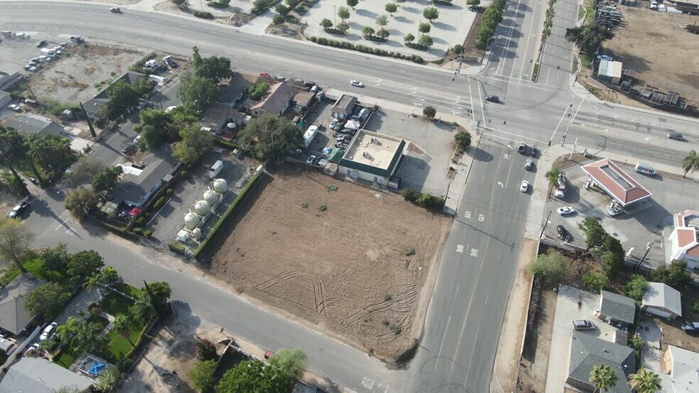 25362 E 3rd St, San Bernardino, CA à louer - Vidéo sur l’inscription commerciale - Image 2 de 37