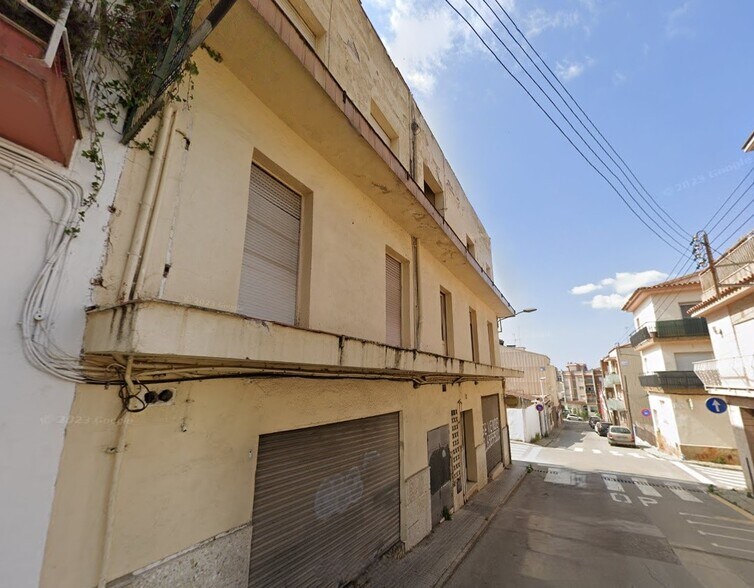 Immeuble residentiel dans Tordera, Barcelona à vendre - Photo du bâtiment - Image 2 de 3