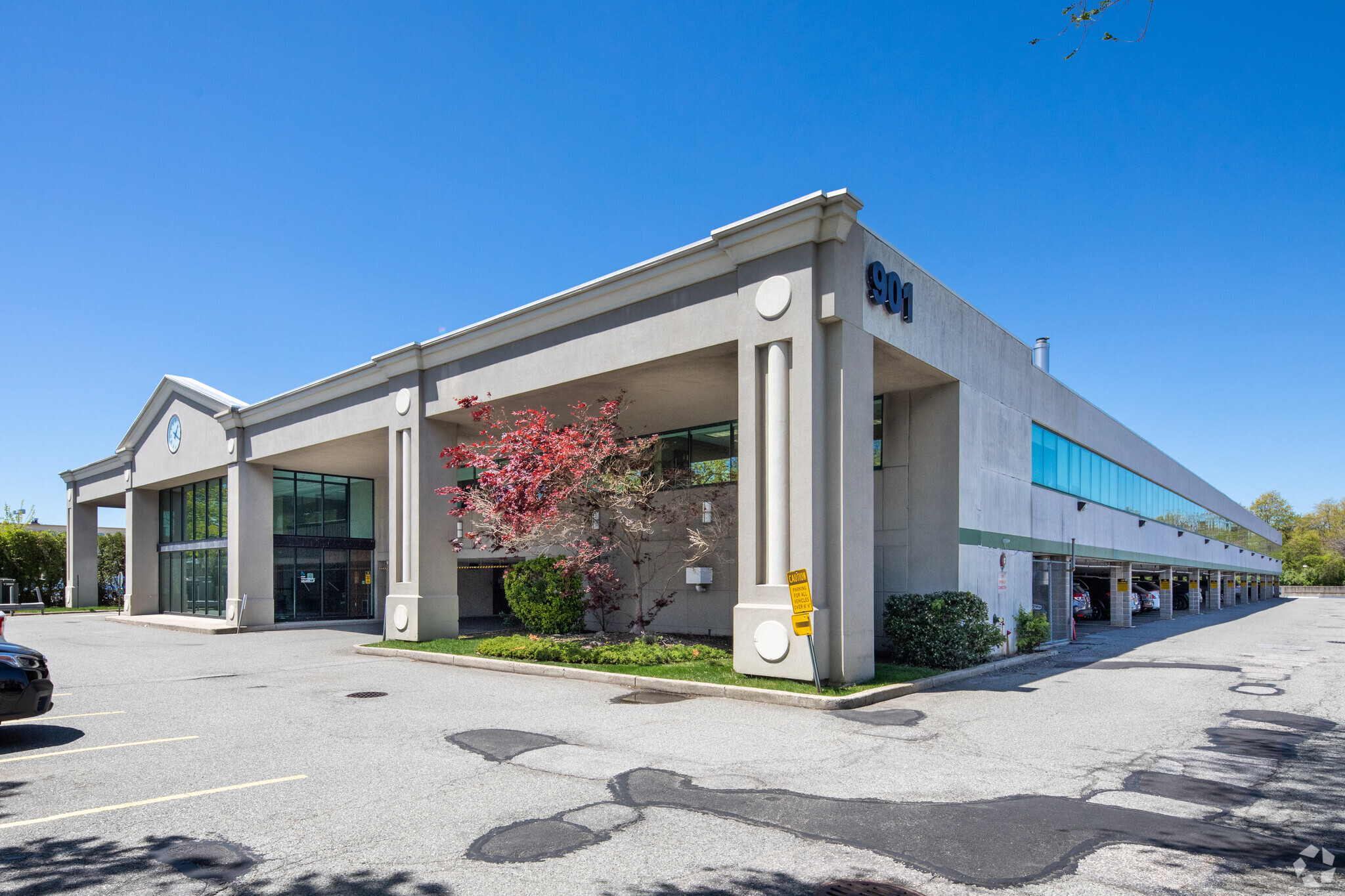 901 Stewart Ave, Garden City, NY for sale Primary Photo- Image 1 of 6