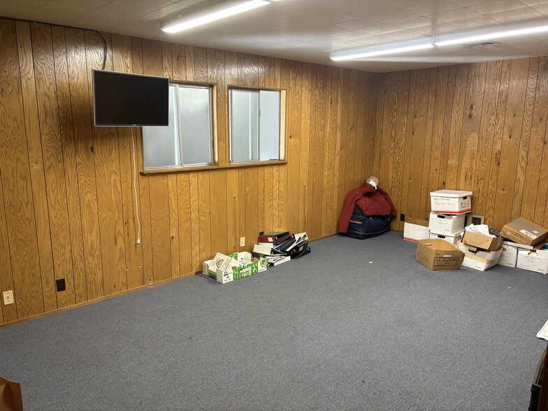 2077-2081 Edison Ave, San Leandro, CA à vendre - Photo du bâtiment - Image 3 de 11