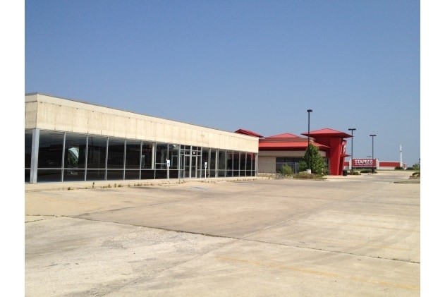 1427 N Country Club Rd, Ada, OK for sale - Building Photo - Image 2 of 19