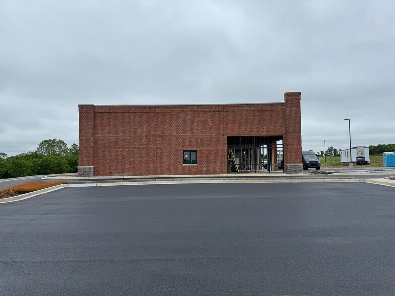 420 Watson Way, Shelbyville, KY à louer - Photo du bâtiment - Image 3 de 13