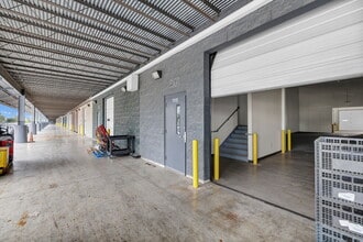 9342 SE Loop 410, San Antonio, TX for lease Interior Photo- Image 1 of 26