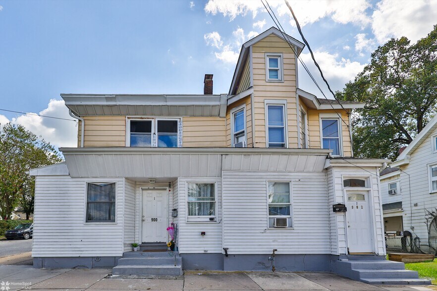 902 W Wilkes Barre St, Easton, PA for sale - Building Photo - Image 2 of 121