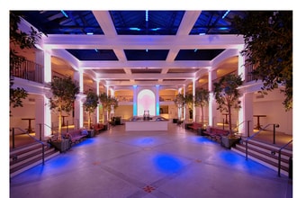 6525 W Sunset Blvd, Los Angeles, CA for lease Interior Photo- Image 1 of 5