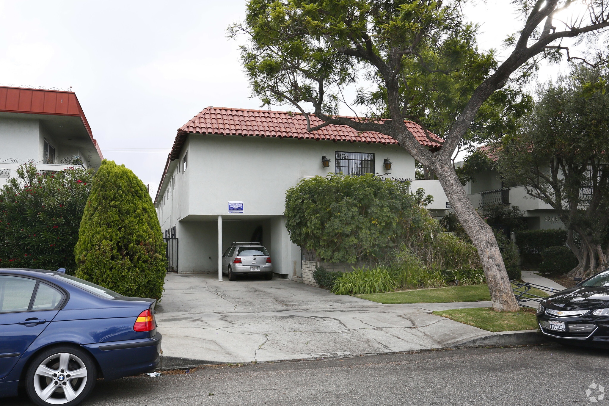 3338 Mentone Ave, Los Angeles, CA à vendre Photo du bâtiment- Image 1 de 10