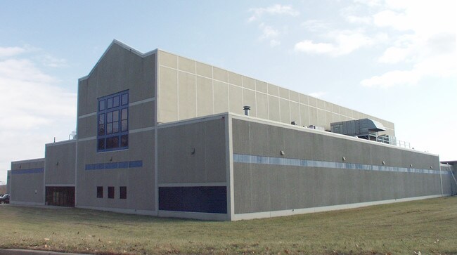 Plus de détails pour 5-9 Latti Farm Rd, Millbury, MA - Bureau, Industriel à louer