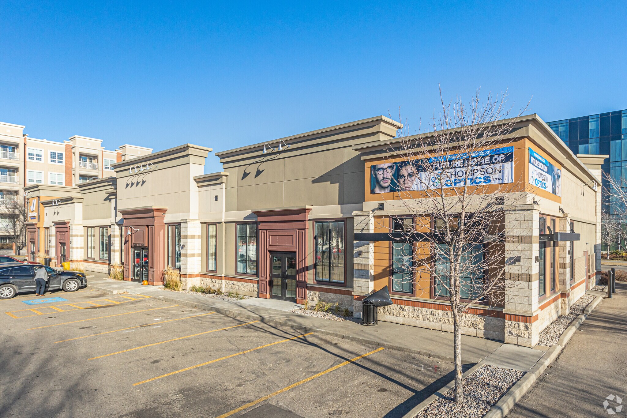 11220 104 Ave NW, Edmonton, AB à vendre Photo principale- Image 1 de 1