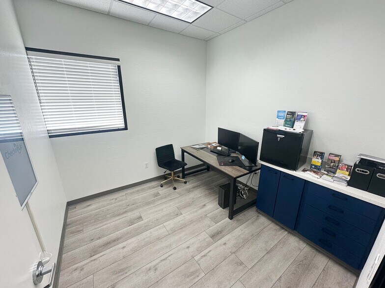 600 S Dobson Rd, Chandler, AZ à louer - Photo du bâtiment - Image 3 de 15