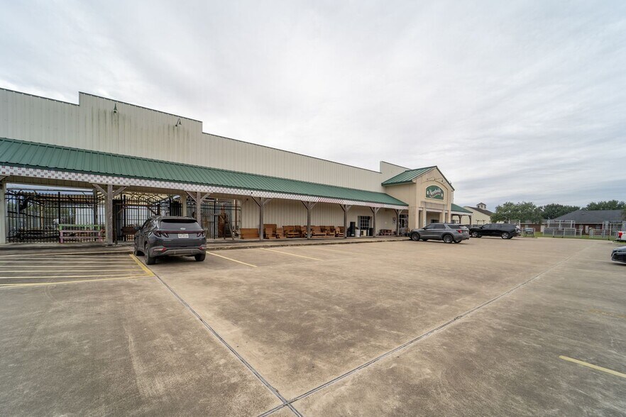 5705 N Main St, Victoria, TX à vendre - Photo du bâtiment - Image 3 de 26
