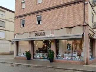 Plus de détails pour Multi-résidentiel à vendre