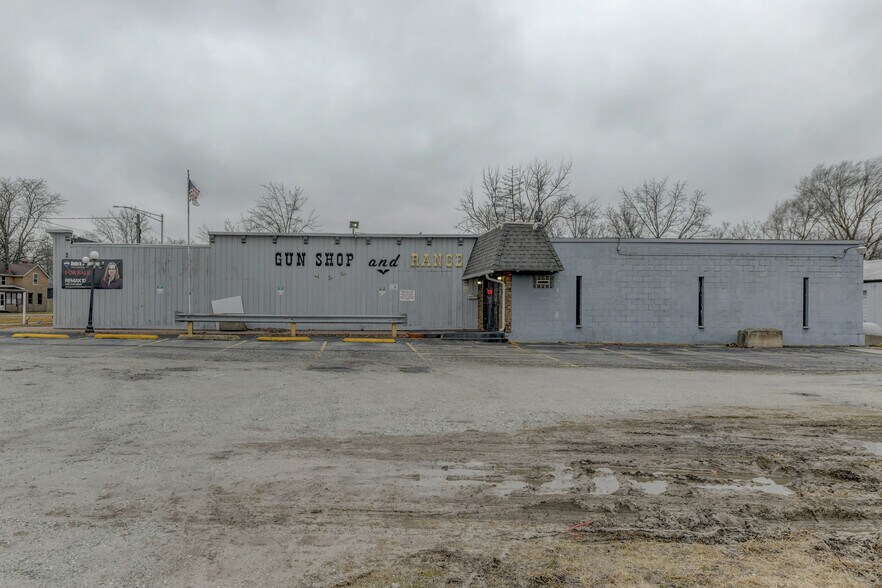 135 E Main St, Glenwood, IL à vendre - Photo du bâtiment - Image 3 de 20