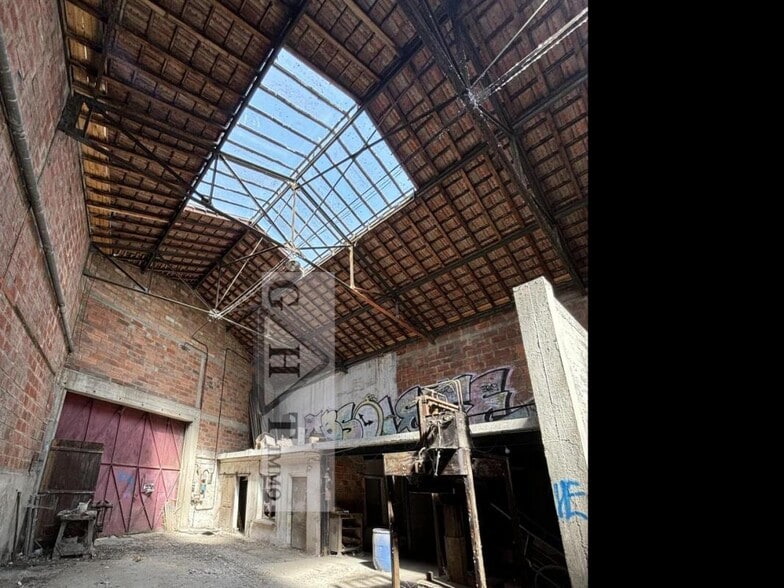 Industrial in Saint-Maur-des-Fossés for lease - Building Photo - Image 2 of 8