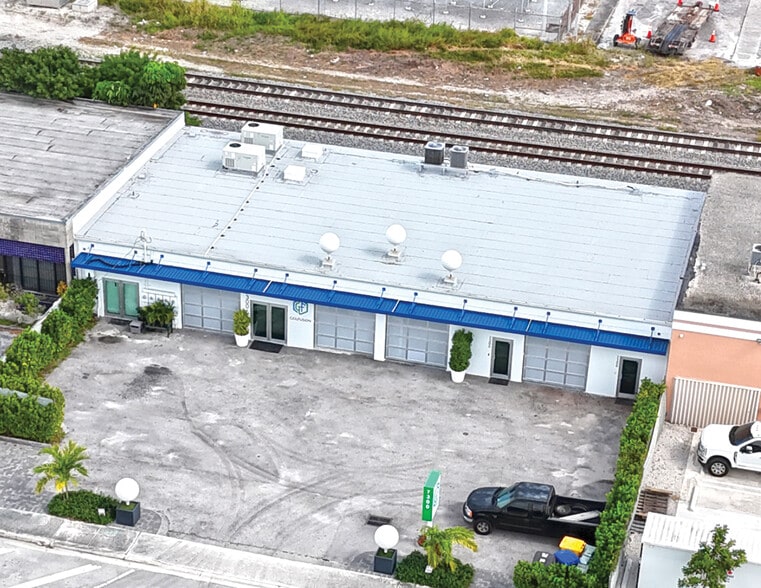 7310 Georgia Ave, West Palm Beach, FL for sale - Building Photo - Image 2 of 5