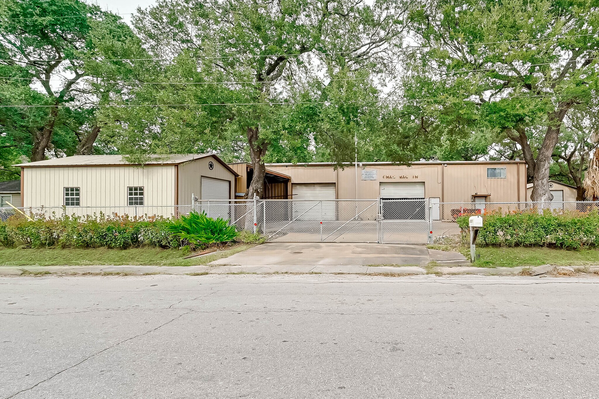 8504 Vogue Ln, Houston, TX à vendre Photo principale- Image 1 de 56