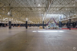 6200 Riverside Dr, Cleveland, OH for lease Interior Photo- Image 2 of 9