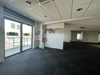 Plus de détails pour 17 Avenue Général De Gaulle, Champagne-au-Mont-d'Or - Bureau à louer