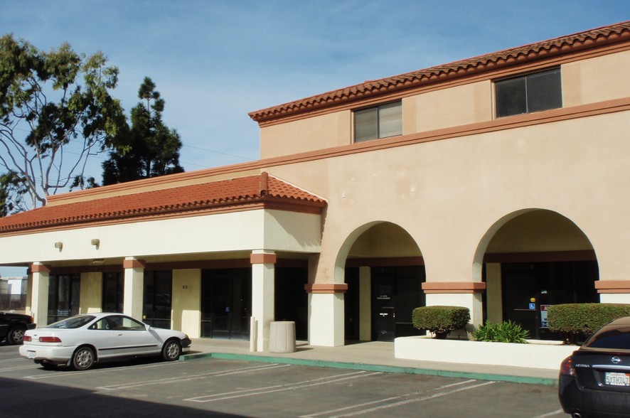 1105-1131 W Main St, Santa Maria, CA for lease - Building Photo - Image 2 of 2