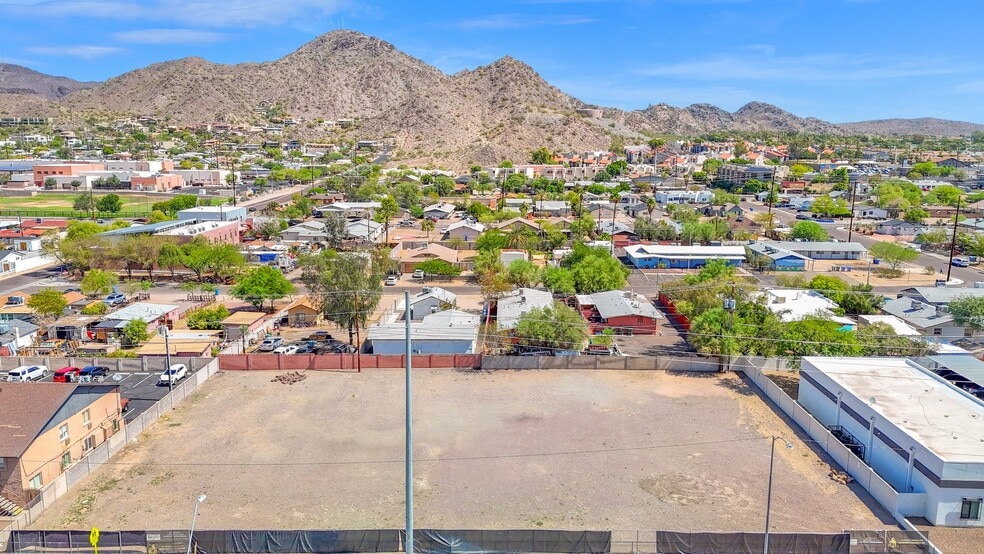 320 Hatcher Rd, Phoenix, AZ for sale - Building Photo - Image 2 of 10