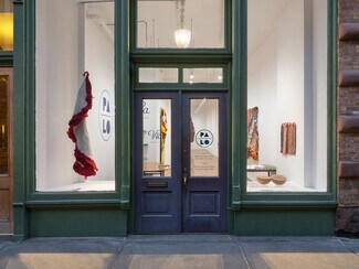 Plus de détails pour 30 Bond St, New York, NY - Commerce de détail à louer