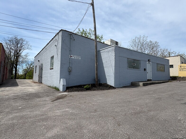 19200 Miles Rd, Warrensville Heights, OH à vendre - Photo du bâtiment - Image 1 de 17