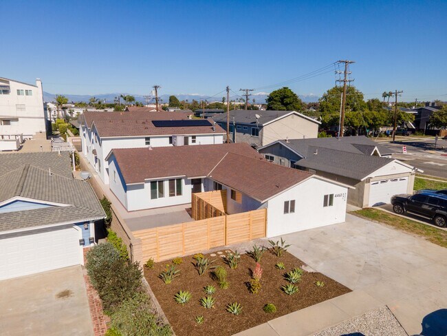 More details for 4461 Farquhar Ave, Los Alamitos, CA - Multifamily for Sale