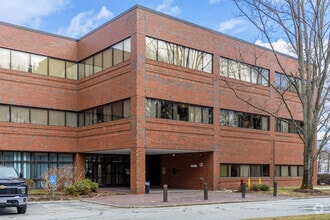 70 Westview St, Lexington, MA à louer Photo du bâtiment- Image 1 de 3
