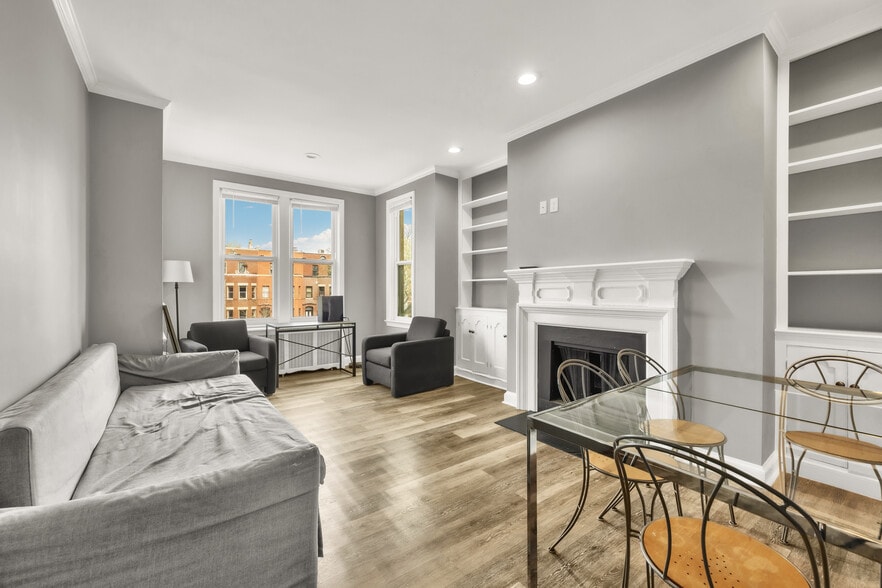 323 Maryland Ave NE, Washington, DC for sale - Building Photo - Image 2 of 14