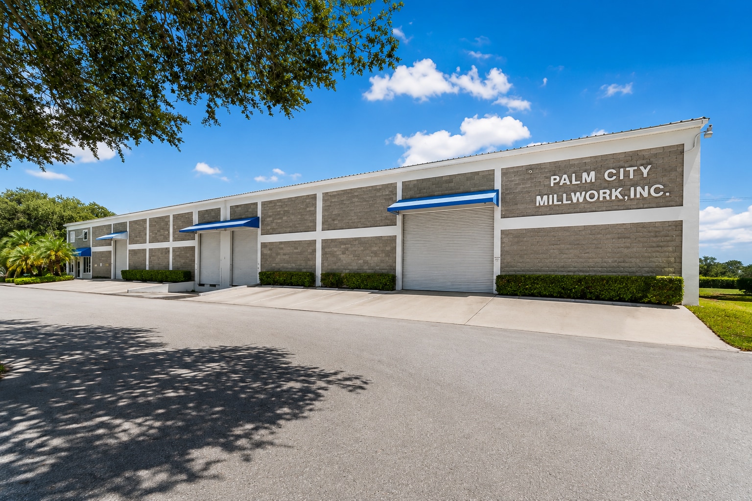 Palm City Industrial Opportunity portfolio of 7 properties for sale on LoopNet.ca Building Photo- Image 1 of 8