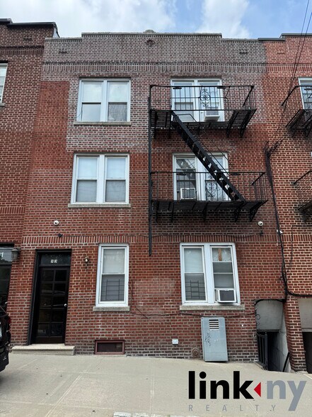 93 E 233rd St, Bronx, NY à vendre - Photo du bâtiment - Image 1 de 16