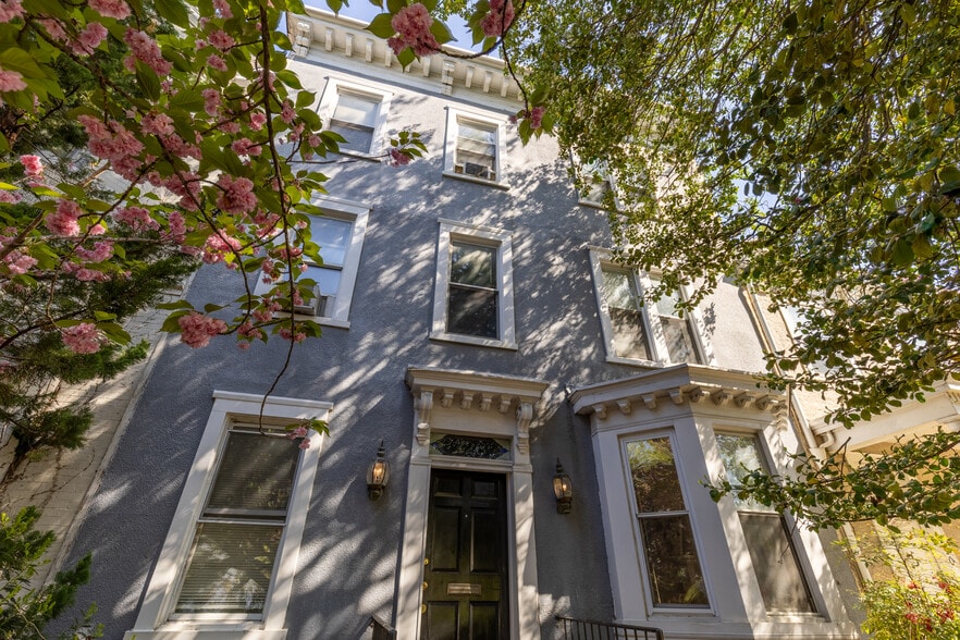 228 E Capitol St NE, Washington, DC for sale - Building Photo - Image 2 of 28