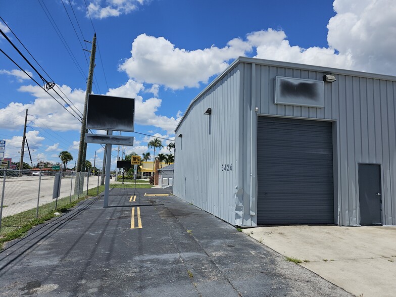 3426 S Military Trl, Lake Worth, FL for lease - Building Photo - Image 1 of 11