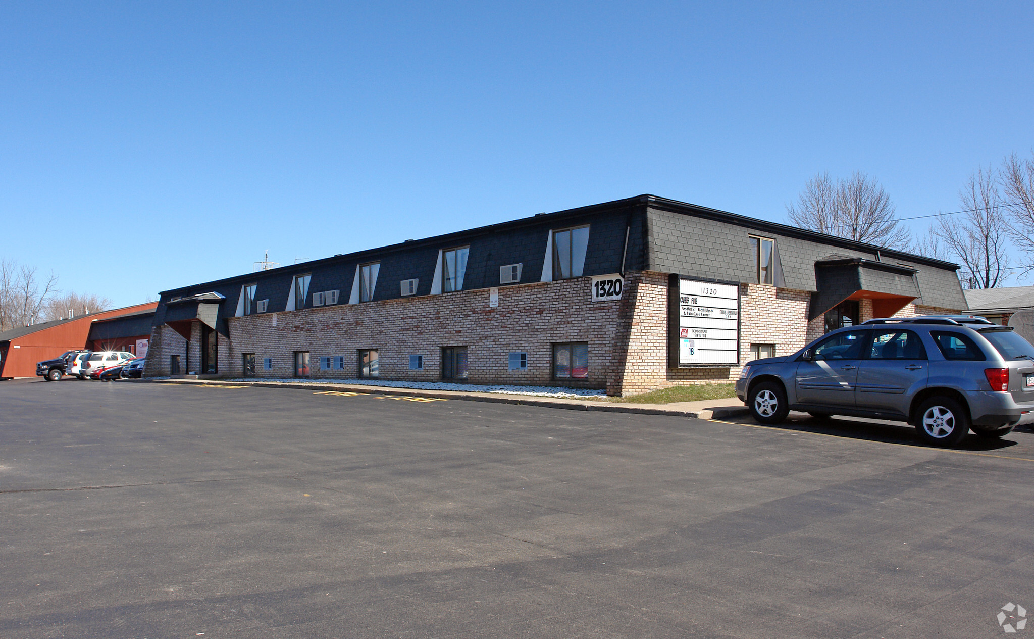 1320 Buffalo Rd, Rochester, NY à vendre Photo principale- Image 1 de 1