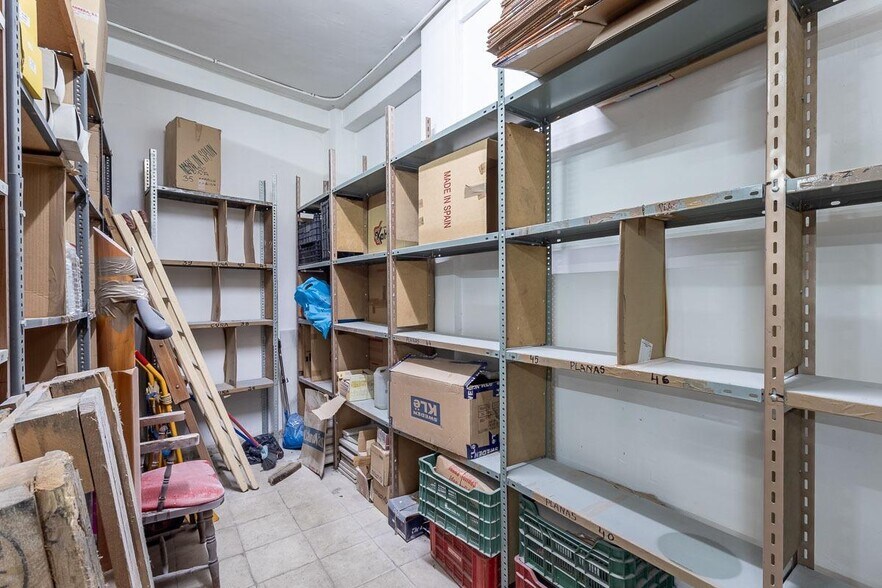 Calle San Miguel Alta, 31, Granada, Granada for sale - Interior Photo - Image 3 of 17