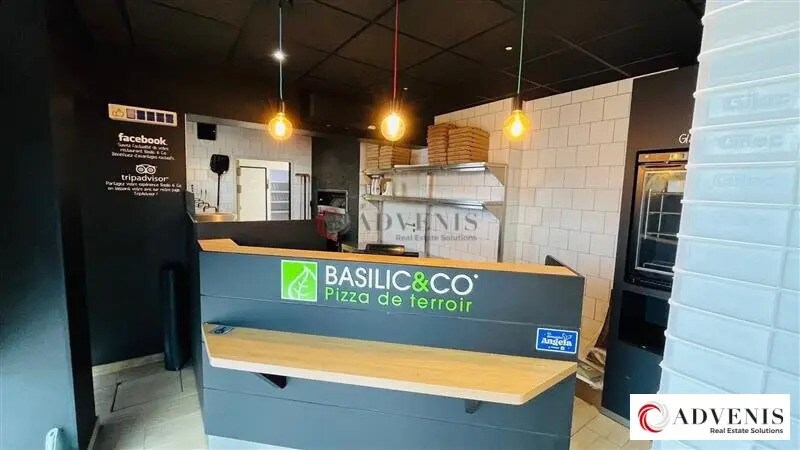 Retail in Mérignac for lease Interior Photo- Image 1 of 9