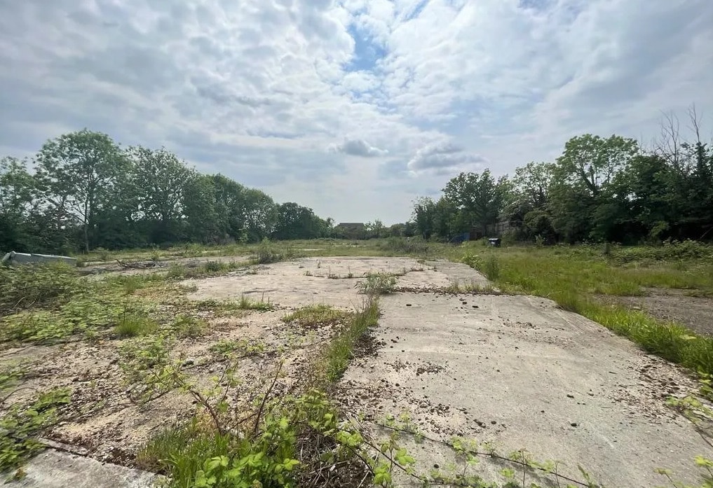 Wood End Gdns, Northolt for lease Building Photo- Image 1 of 3