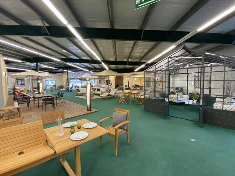 Office in Cadaujac for lease - Building Photo - Image 3 of 15